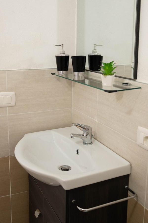 Dimora Rossa Bed & Breakfast Sottomarina Exterior photo