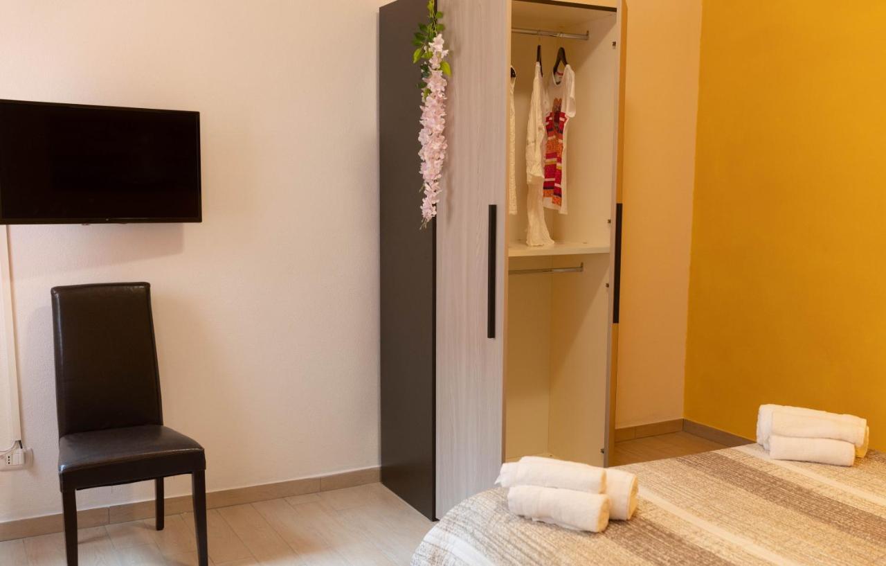 Dimora Rossa Bed & Breakfast Sottomarina Exterior photo