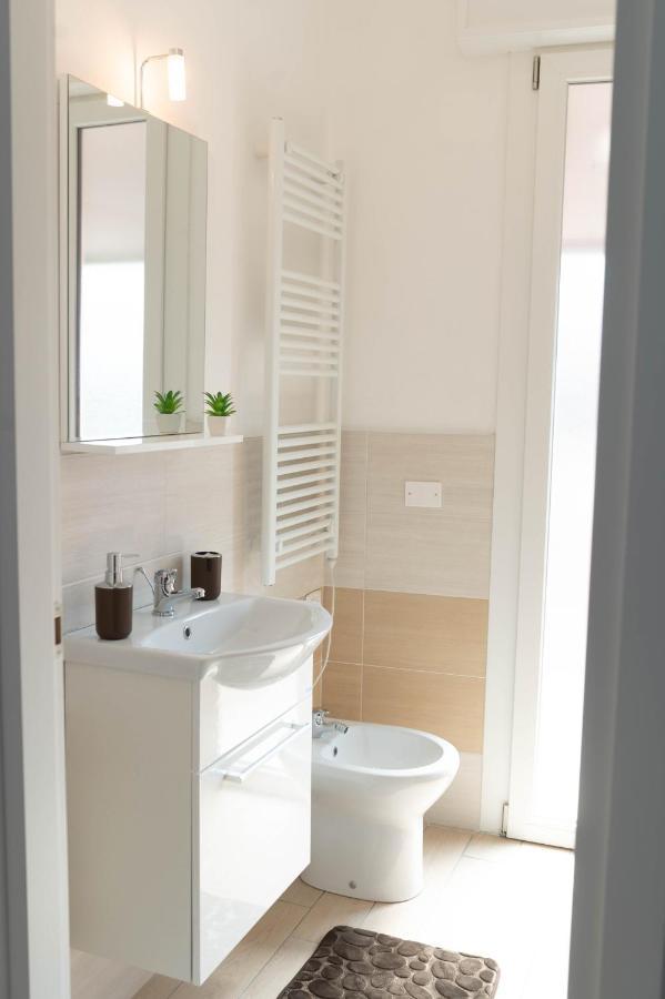 Dimora Rossa Bed & Breakfast Sottomarina Exterior photo
