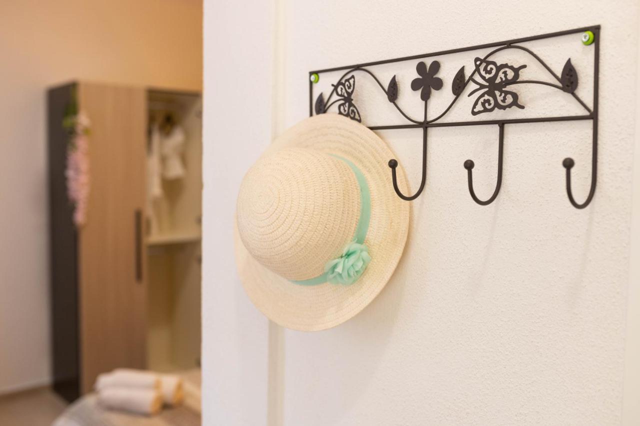 Dimora Rossa Bed & Breakfast Sottomarina Exterior photo